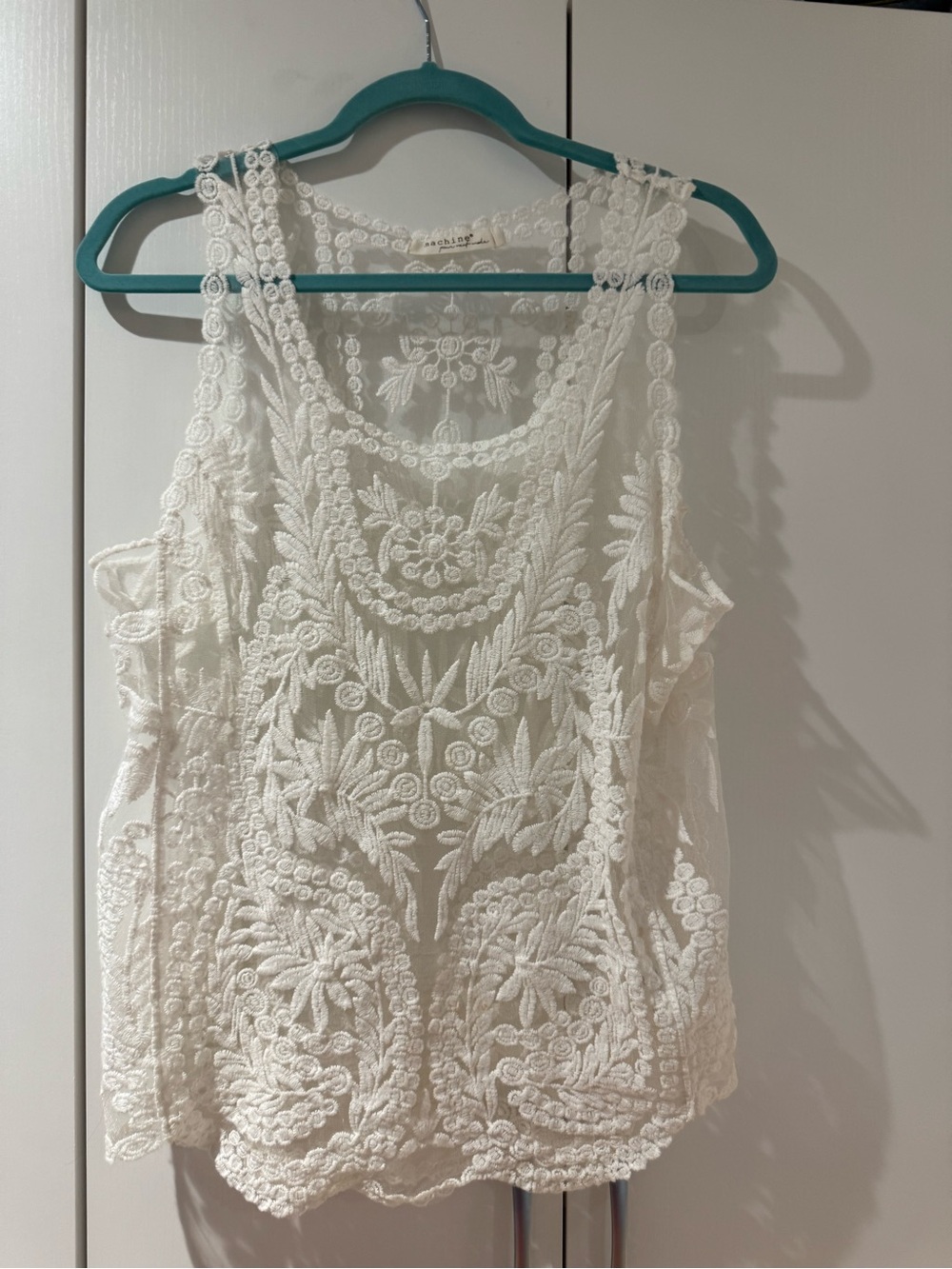 White Embroidered/lace Sleeveless Top